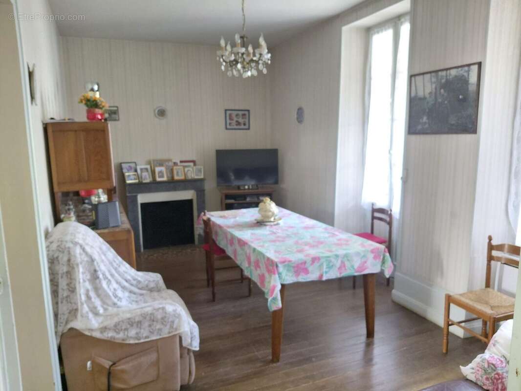 Maison 143 m² à Mirambeau  - photo 9