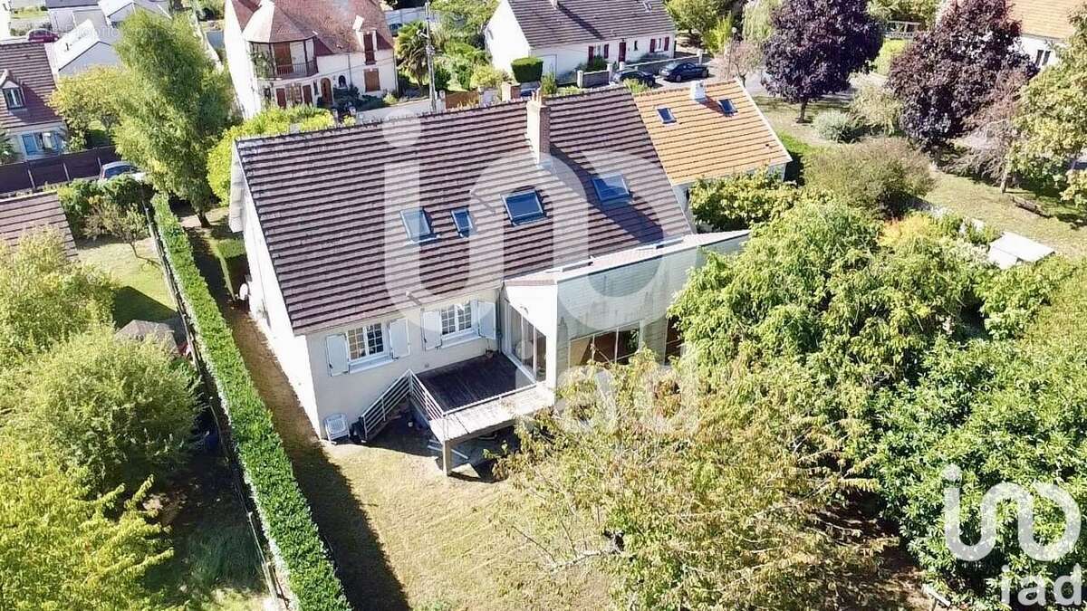 Photo 2 - Maison à SAINT-JEAN-DE-BRAYE