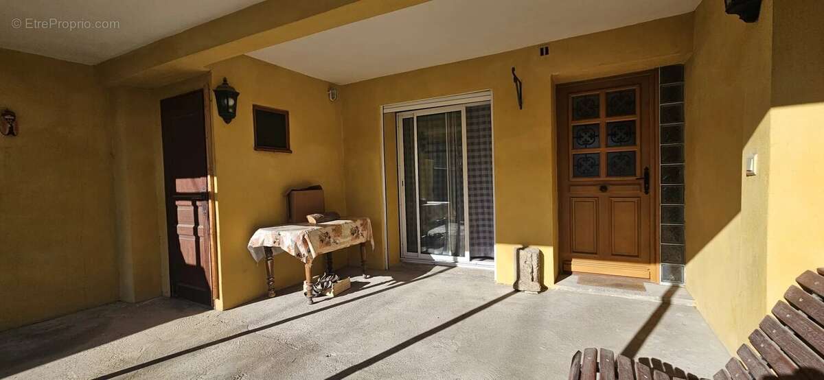 Maison à JONQUIERES