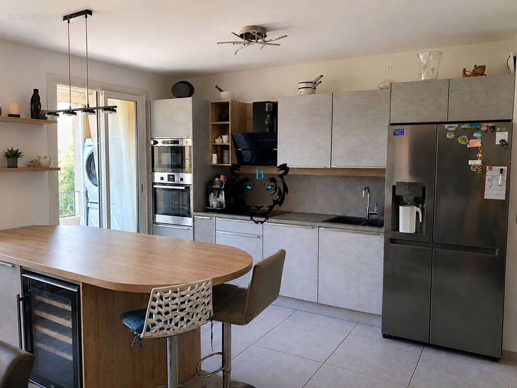 Appartement à ROQUEBRUNE-SUR-ARGENS