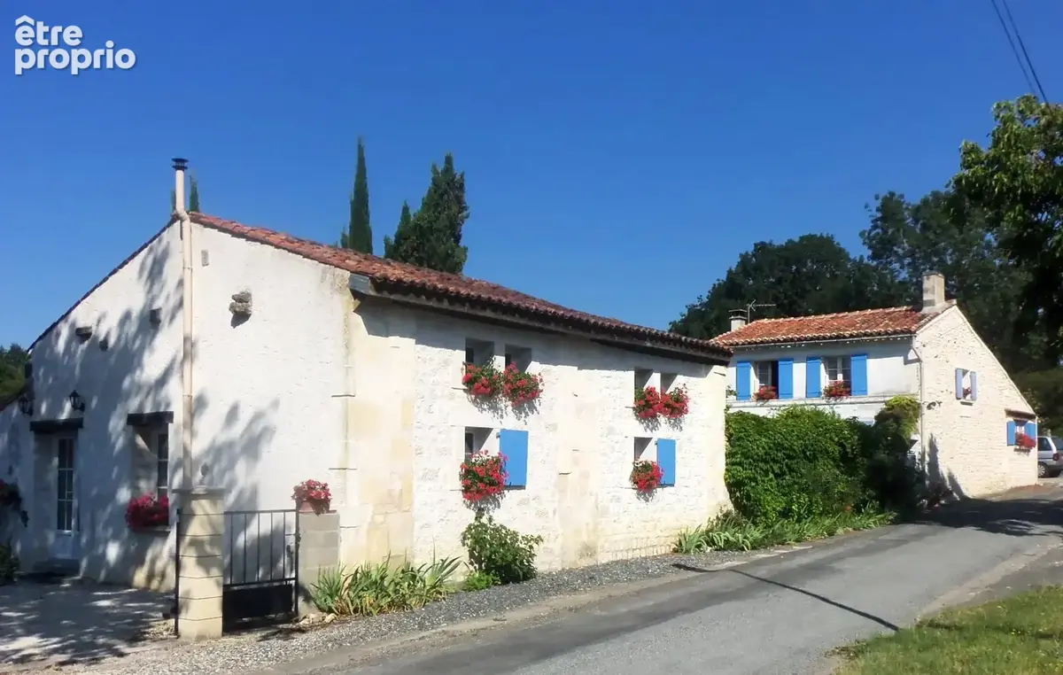 Charmante propriété avec maison d’amis, jolis jardins et vue sur les vignes - photo 18