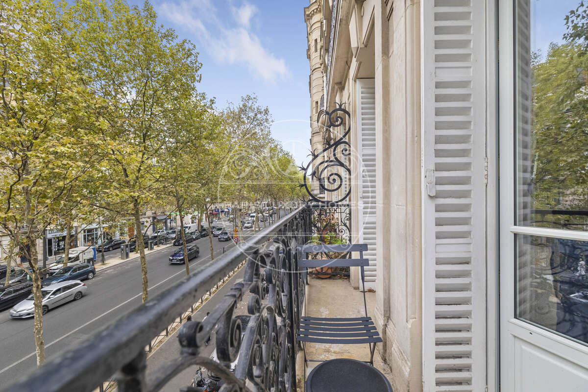 Appartement à PARIS-7E