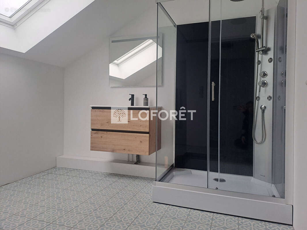 Maison à MONTFERRAND-LE-CHATEAU