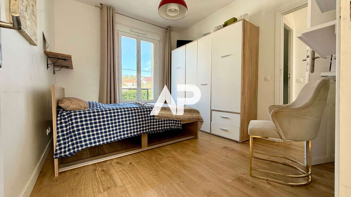 Maison à MONTMORENCY