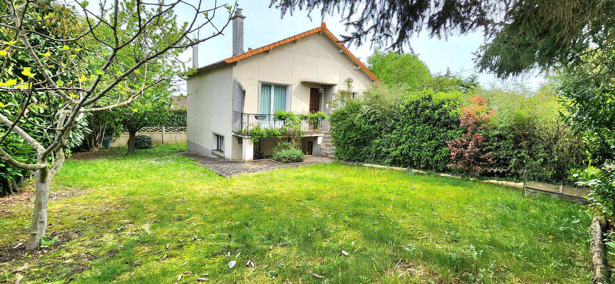 Maison à SAINT-GRATIEN