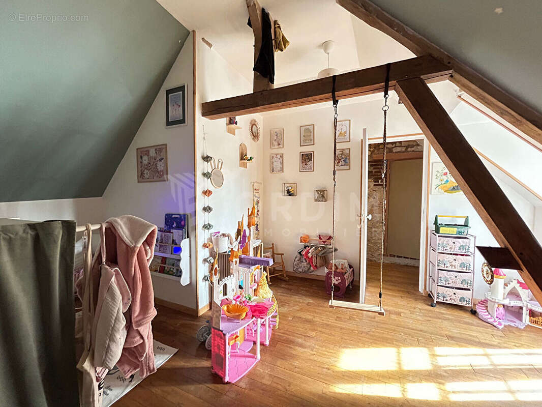 Maison à MERRY-LA-VALLEE