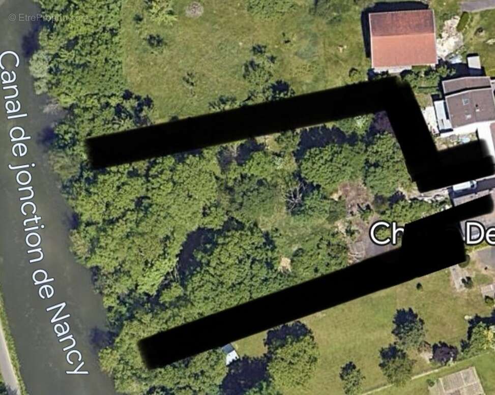Terrain à LANEUVEVILLE-DEVANT-NANCY