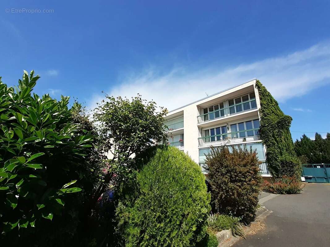 Appartement à HOUILLES