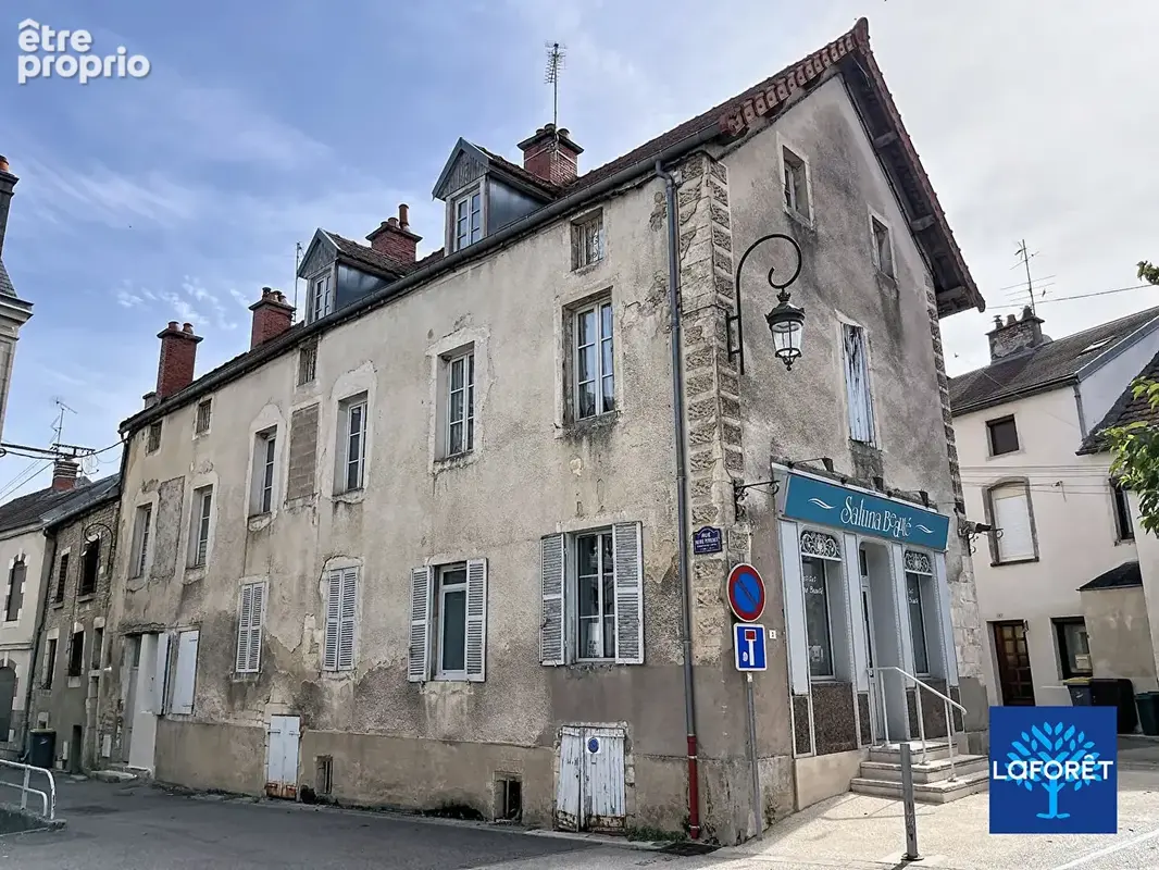 Appartement à IS-SUR-TILLE