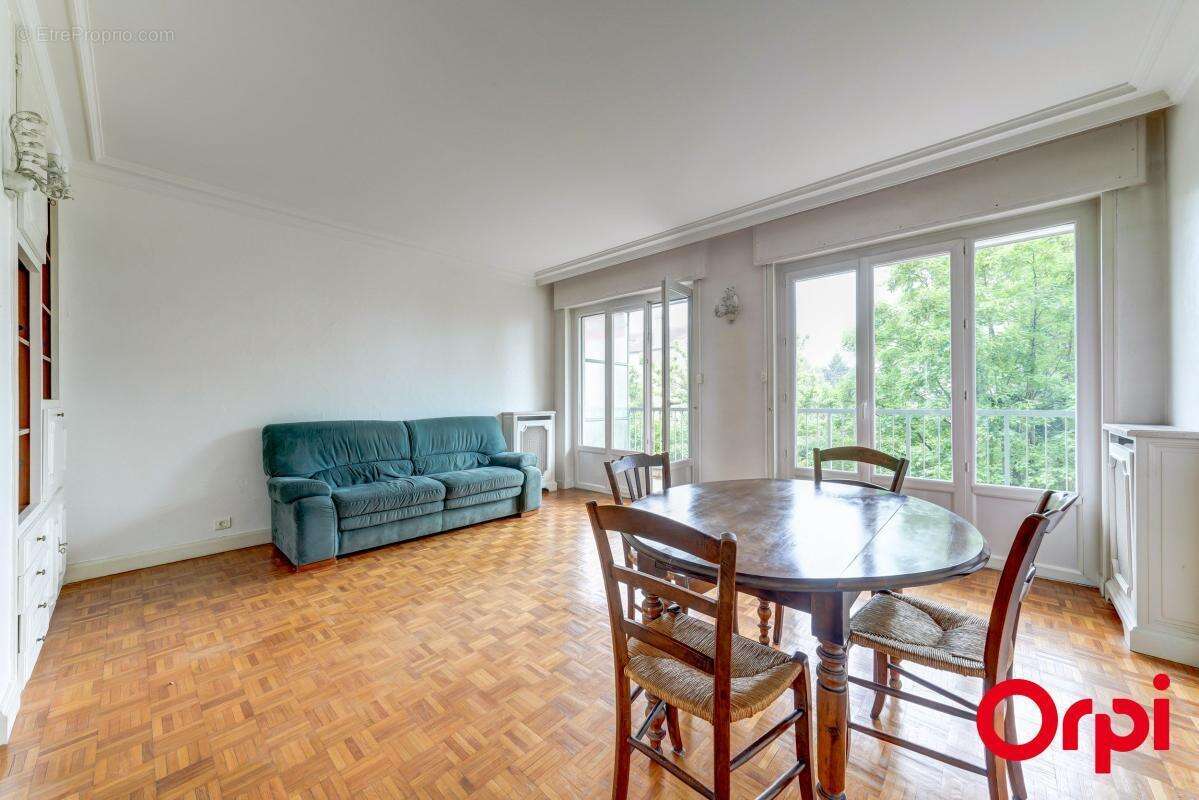 Appartement à CALUIRE-ET-CUIRE