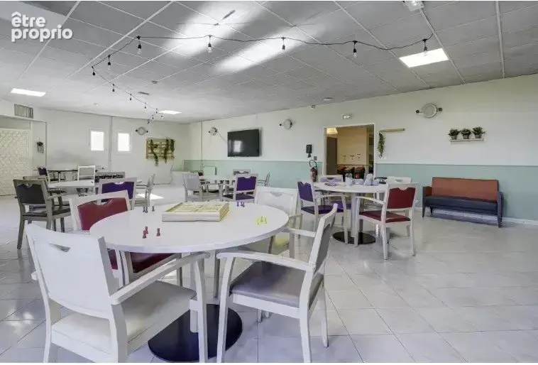 Investissement locatif  roquefort la bedoule  ehpad résidence d'azur - 7,17 % de rentabilité - photo 4