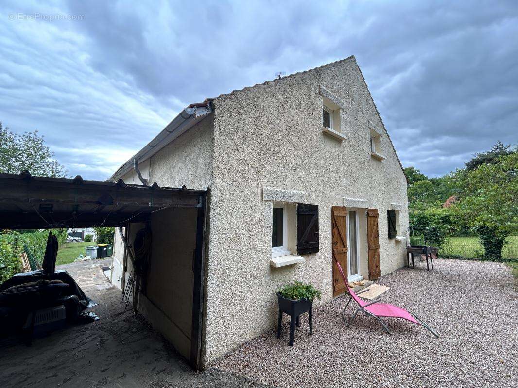 Maison à ROSNY-SUR-SEINE