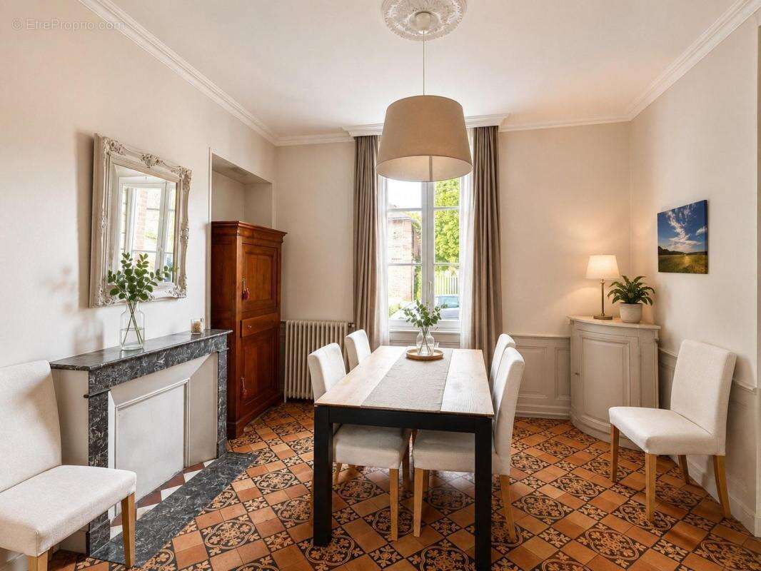 Maison à BEAUVAIS