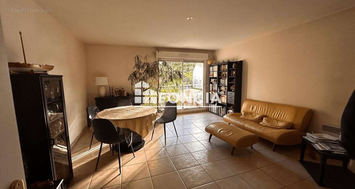 Appartement à MARSEILLE-9E