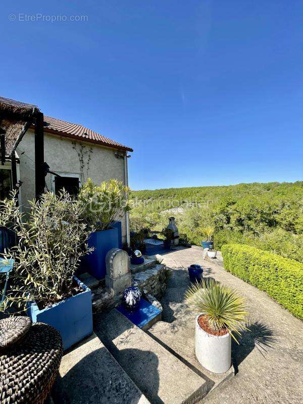 Maison à LE MONTAT
