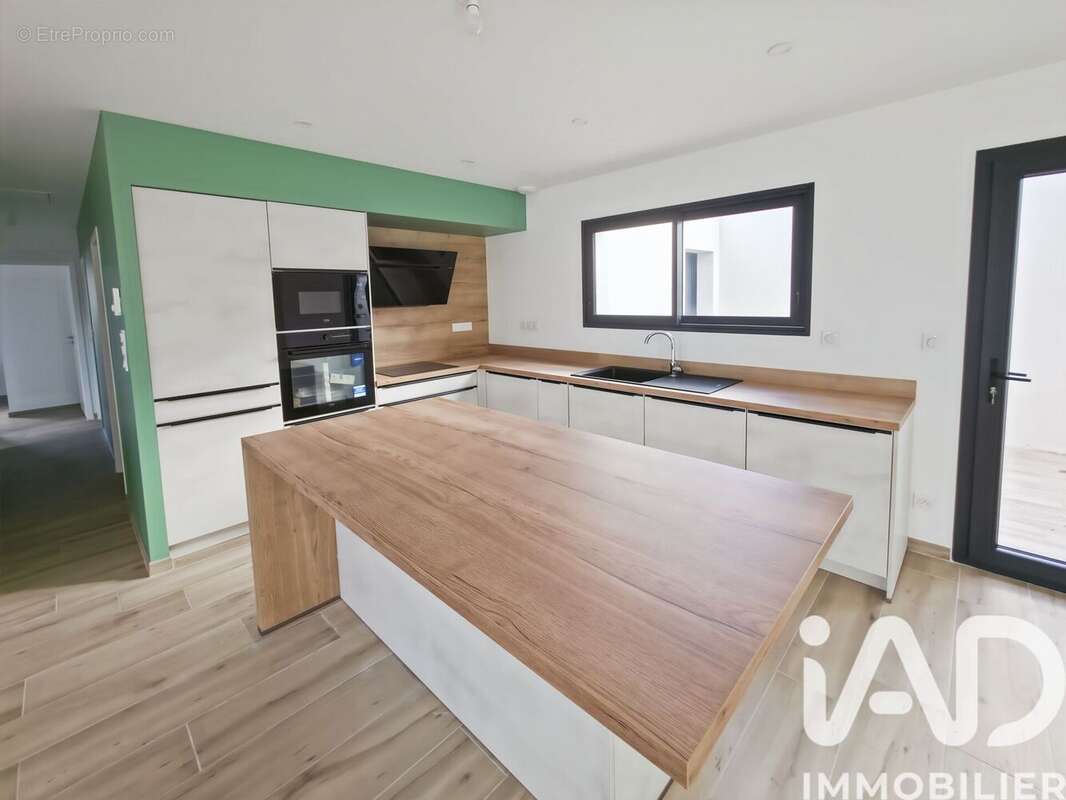 Photo 2 - Maison à SAUVIAN