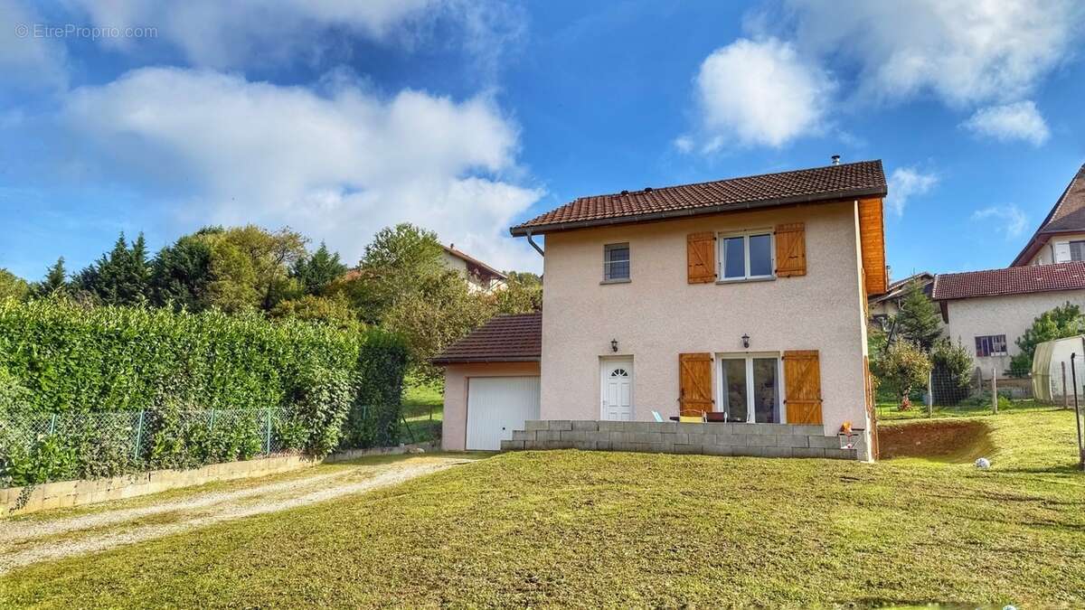 Maison à CHARAVINES