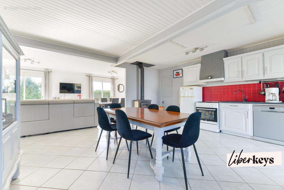 Maison à SAINT-MARS-DU-DESERT