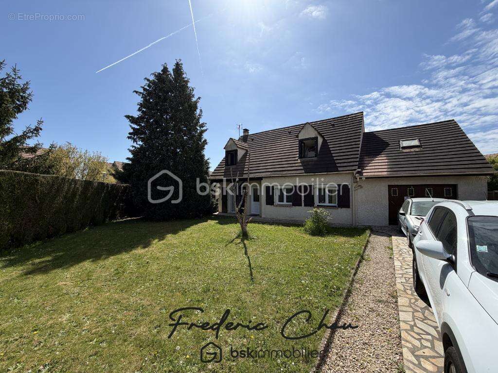 Maison à VERNEUIL-L'ETANG