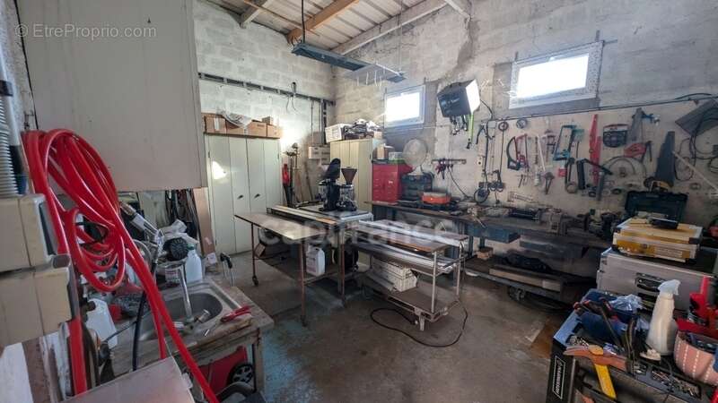 Commerce à SARCEAUX