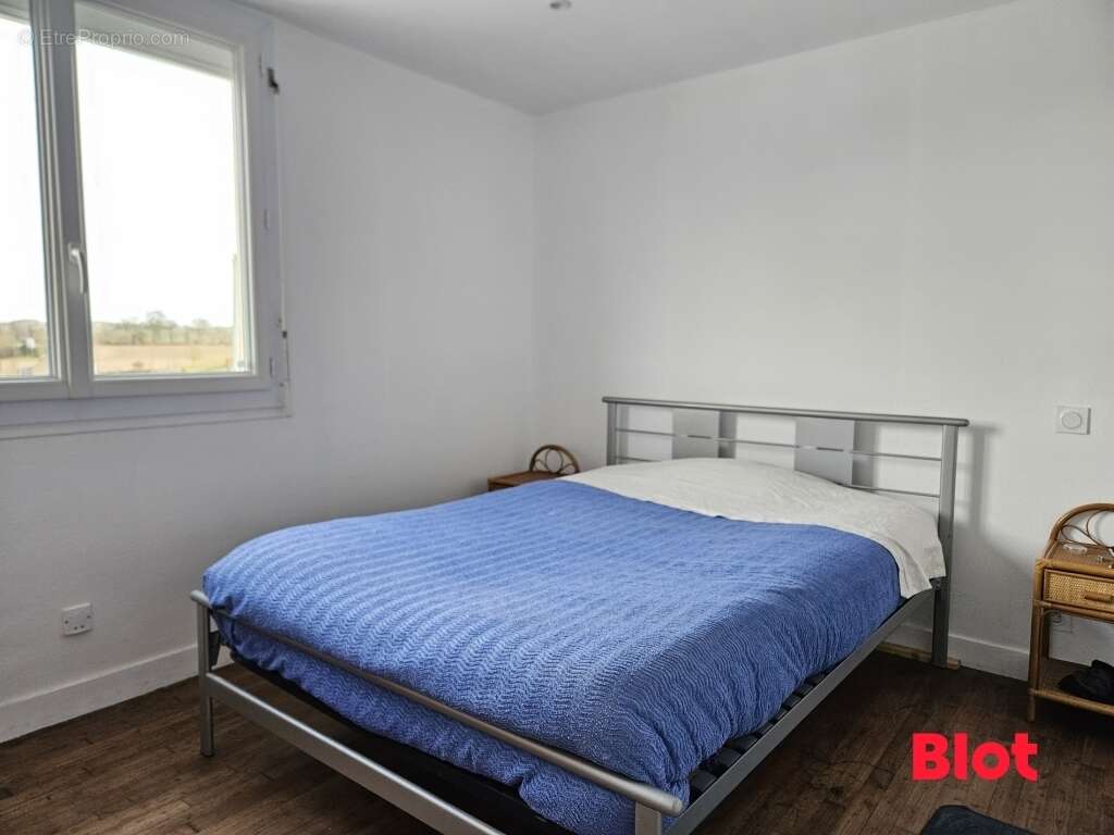 Maison à LA BAZOUGE-DU-DESERT