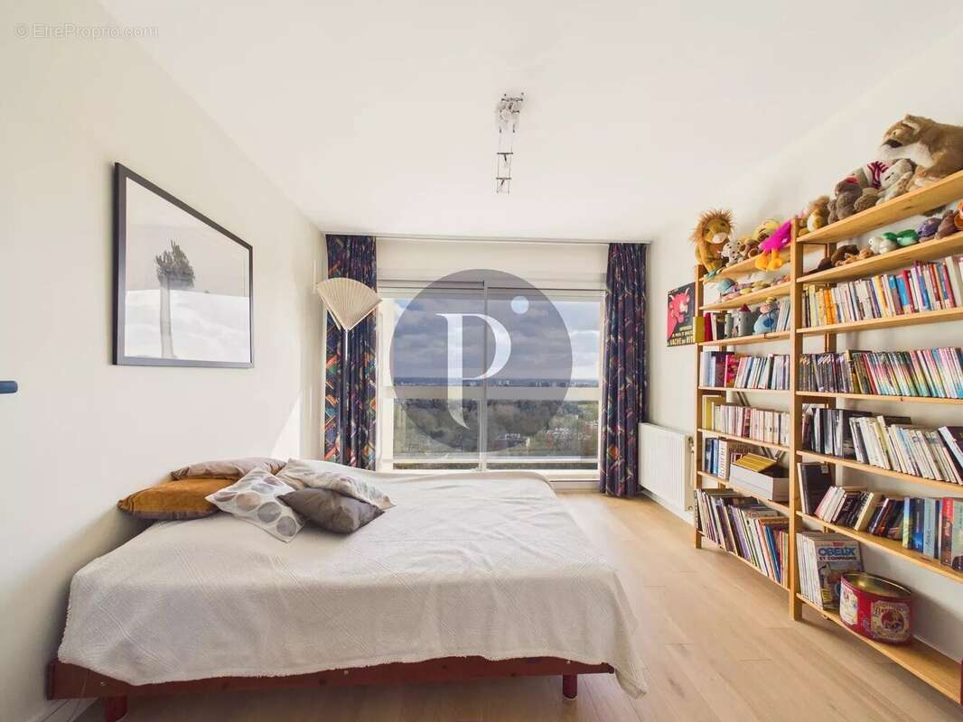 Maison à LE PLESSIS-ROBINSON