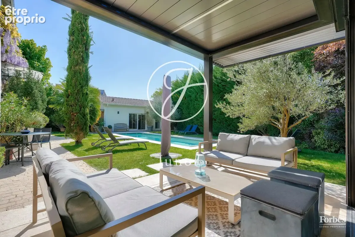 Croissy-sur-Seine - CENTRE - Maison - 5 chambres - 372 m² au sol - Terrain 1000 m². - photo 4