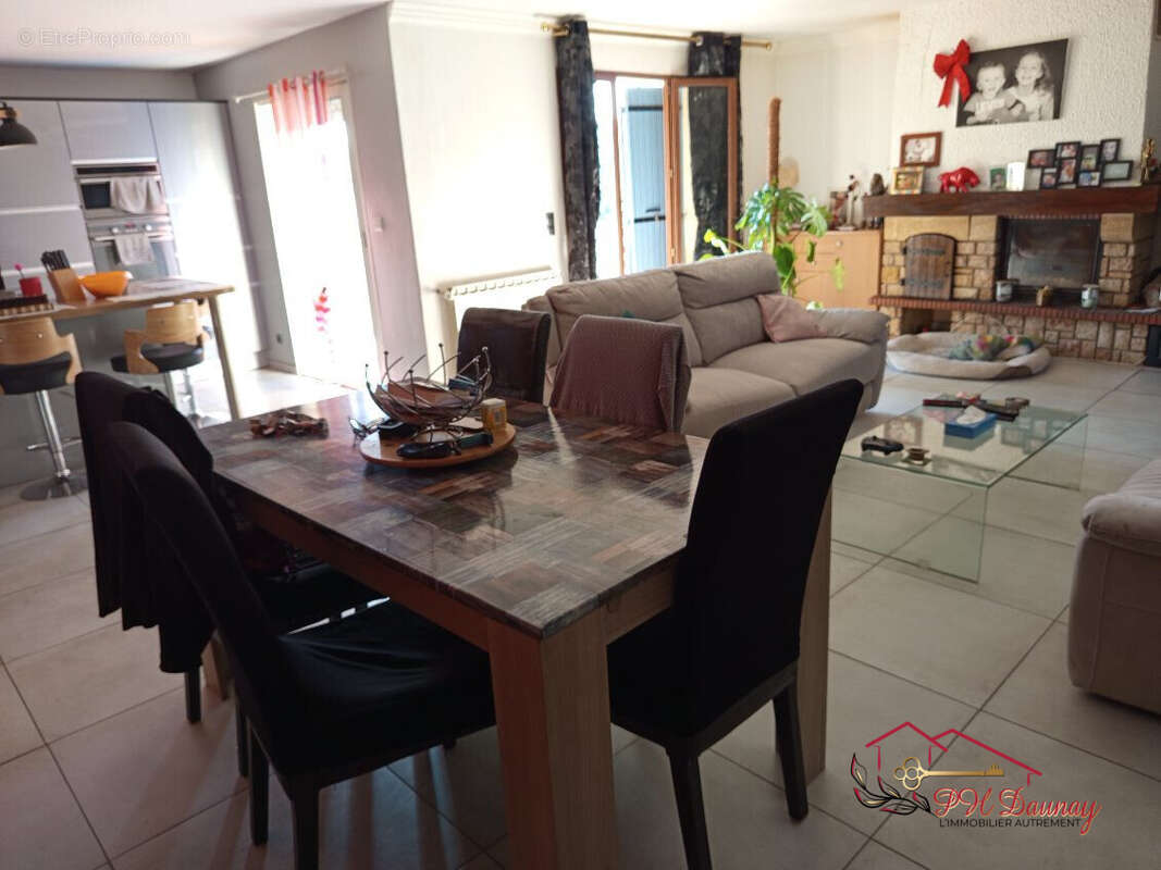 Maison à SAINT-MARTIN-DE-VALGALGUES