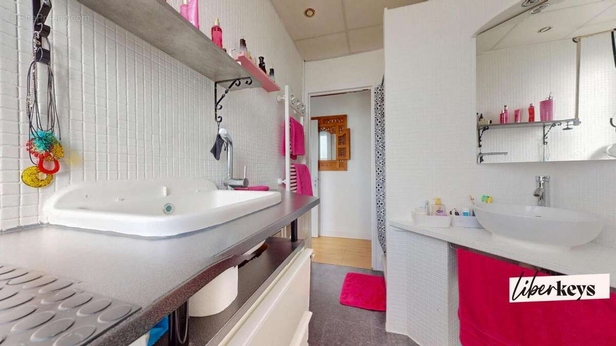 Maison à BERNES-SUR-OISE