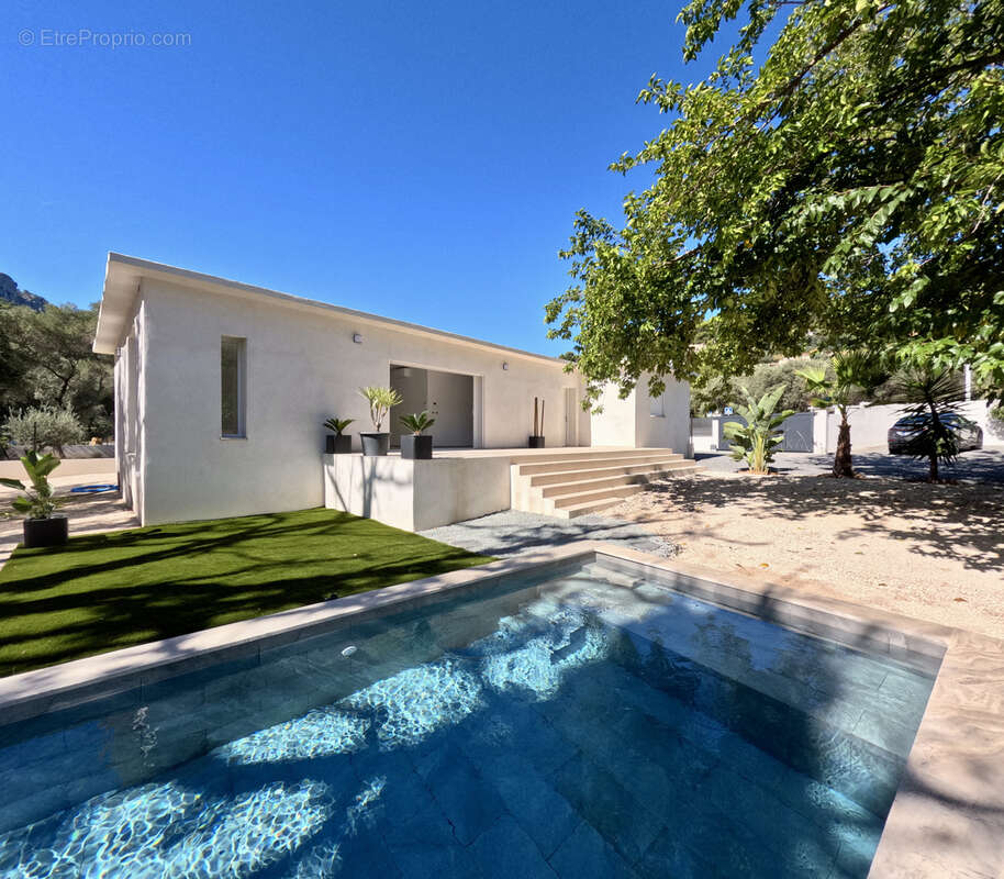 Maison à LA VALETTE-DU-VAR