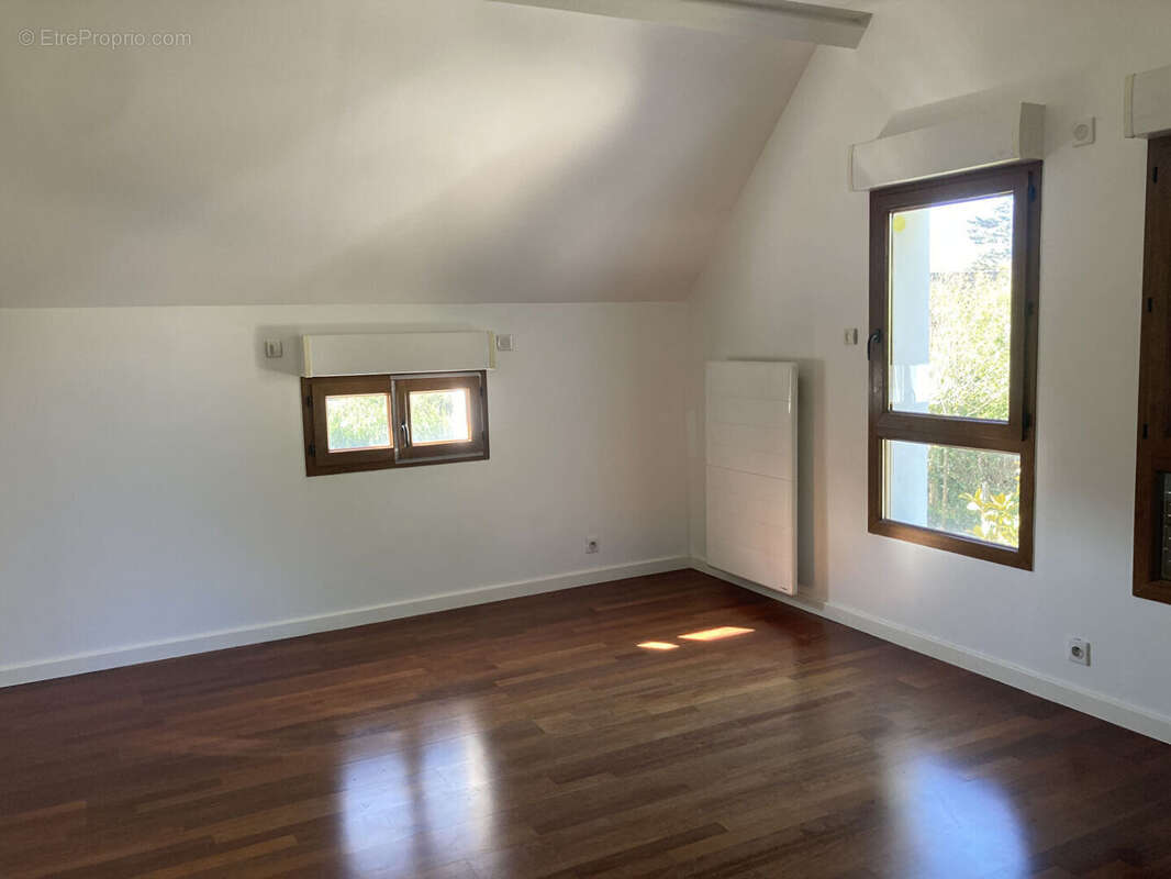 Maison à CONDE-SUR-VESGRE