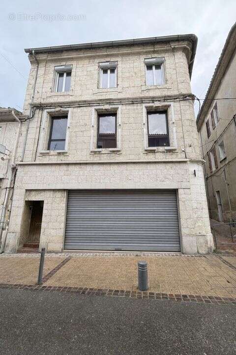 Istres immeuble T7 à vendre - 2 appartements - local - Appartement à ISTRES