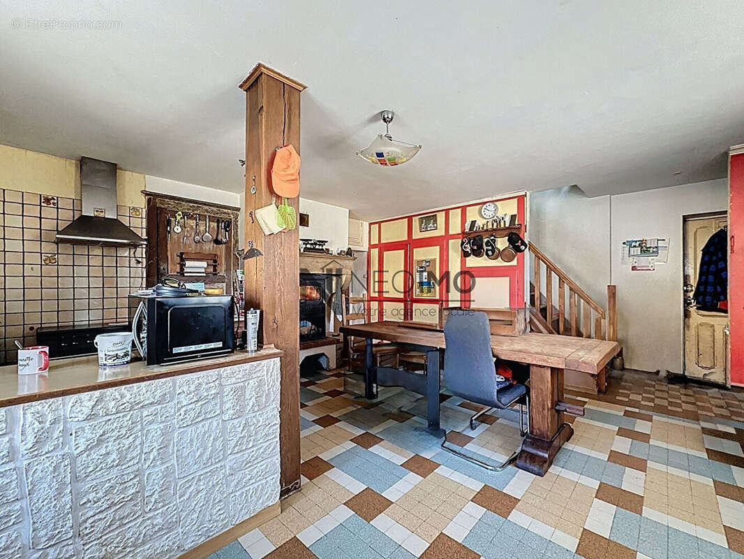 Maison à SOULOSSE-SOUS-SAINT-ELOPHE