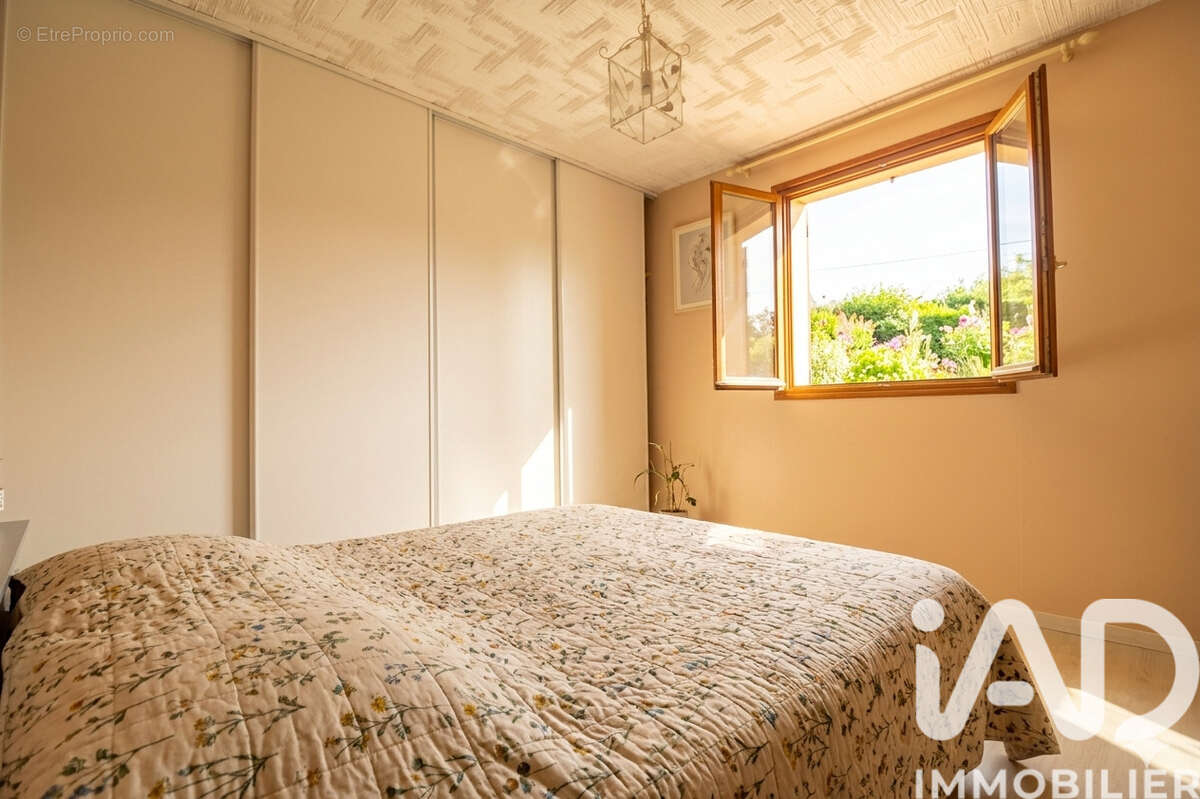 Maison 207 m² à Cournon-D'auvergne  - photo 7