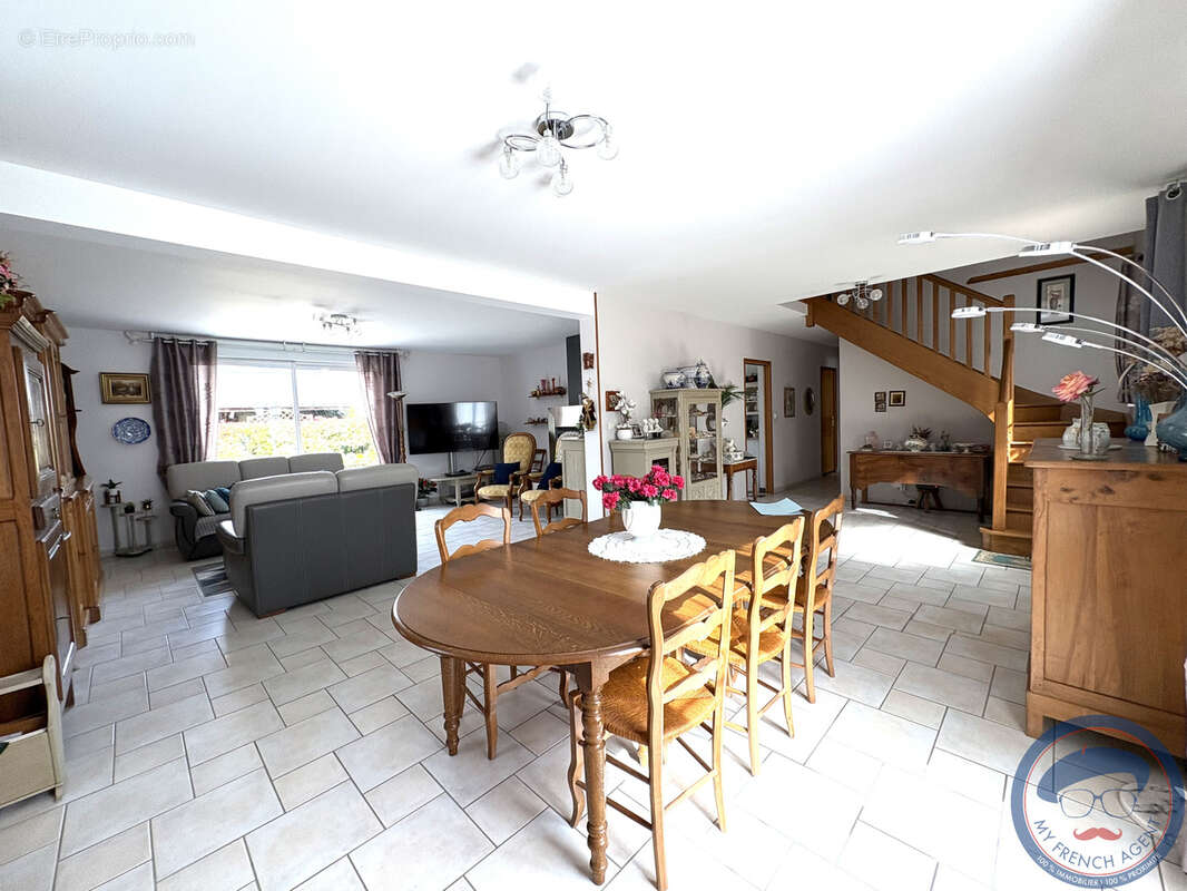 Maison à LA VILLE-AUX-DAMES