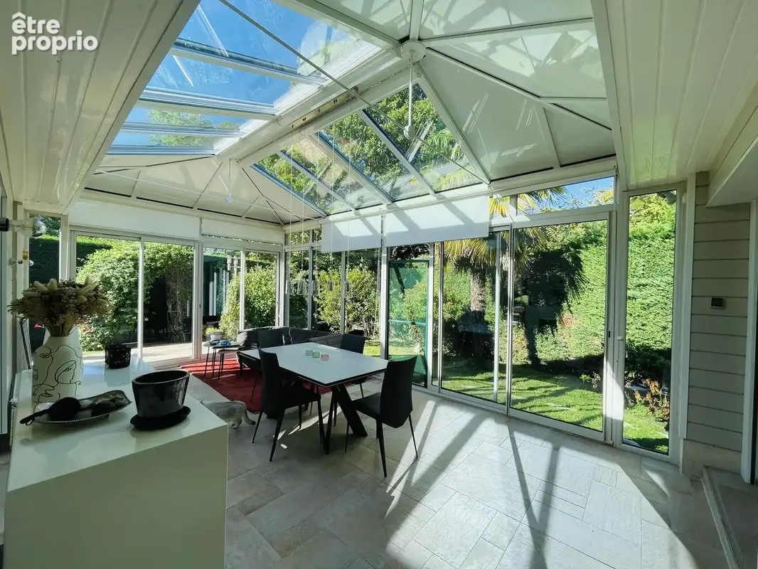 Propriété contemporaine de plain pied sur 1400m2 de terrain sans vis à vis - photo 4