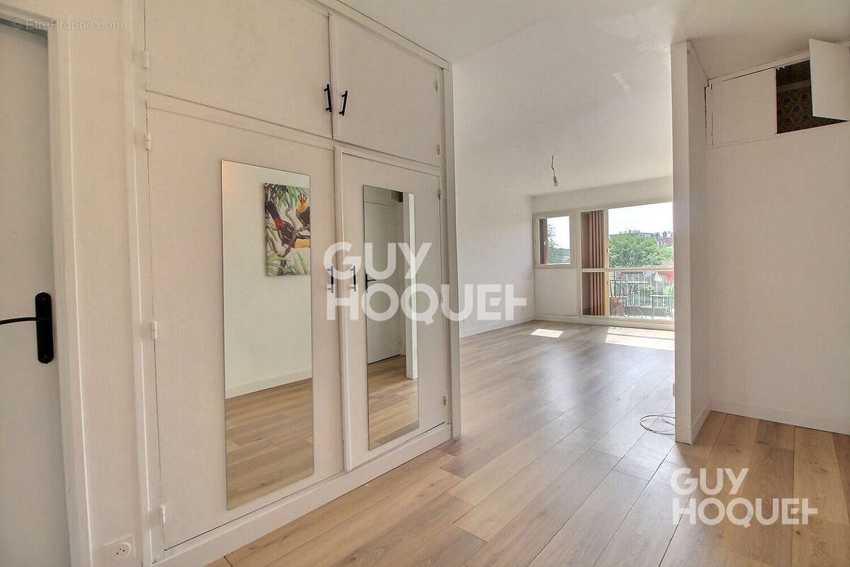 Appartement 3 pièces avec grand balcon sur Chaville - photo 2