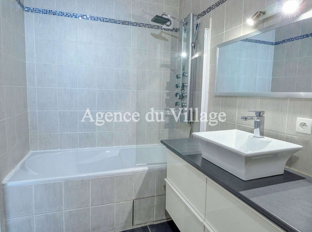 Appartement à ELANCOURT