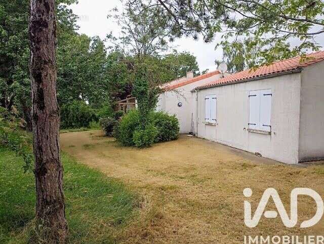 Photo 3 - Maison à VERINES