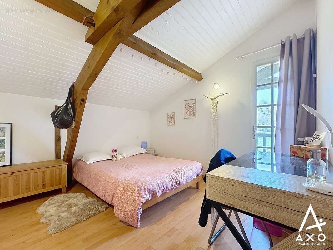 Maison à CORNEILLAN