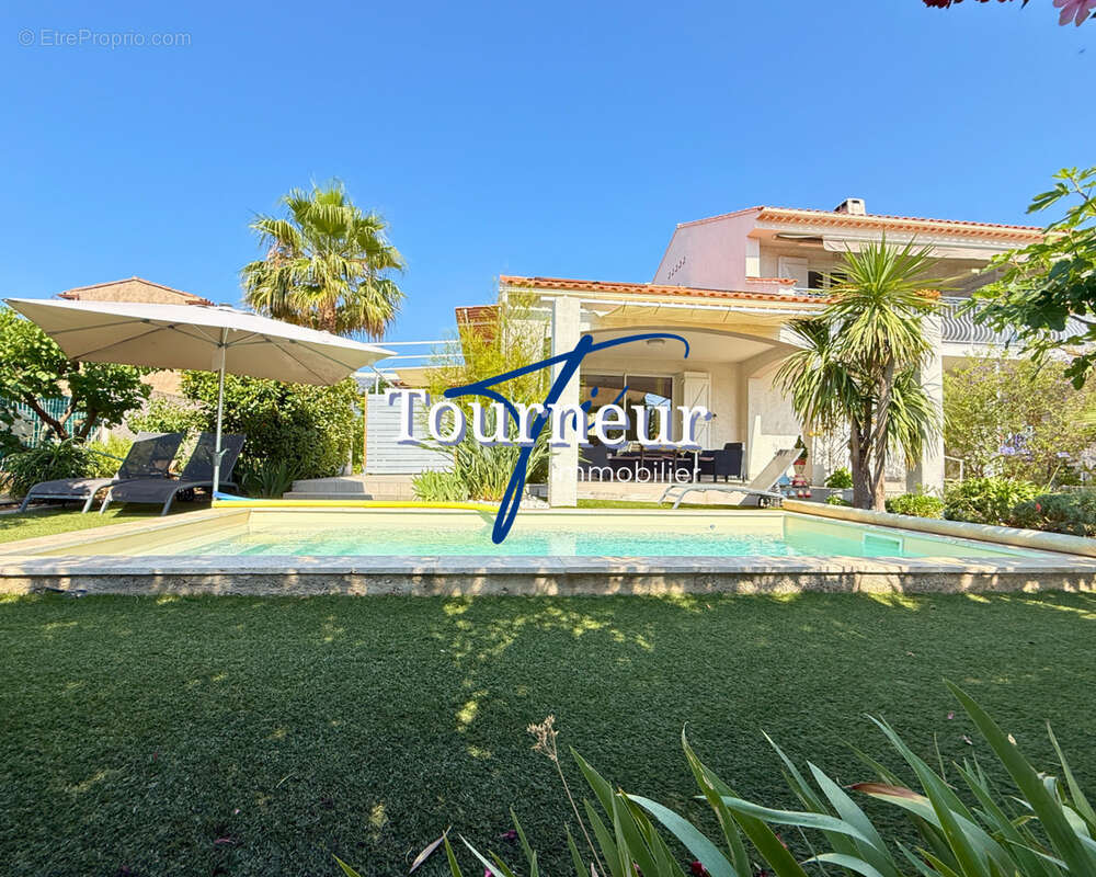 Maison à SIX-FOURS-LES-PLAGES