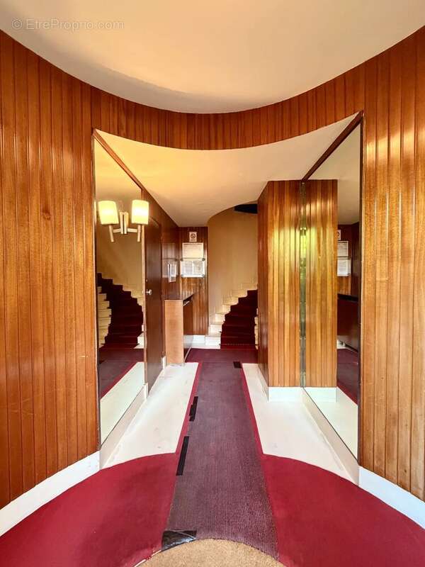 Appartement à NEUILLY-SUR-SEINE