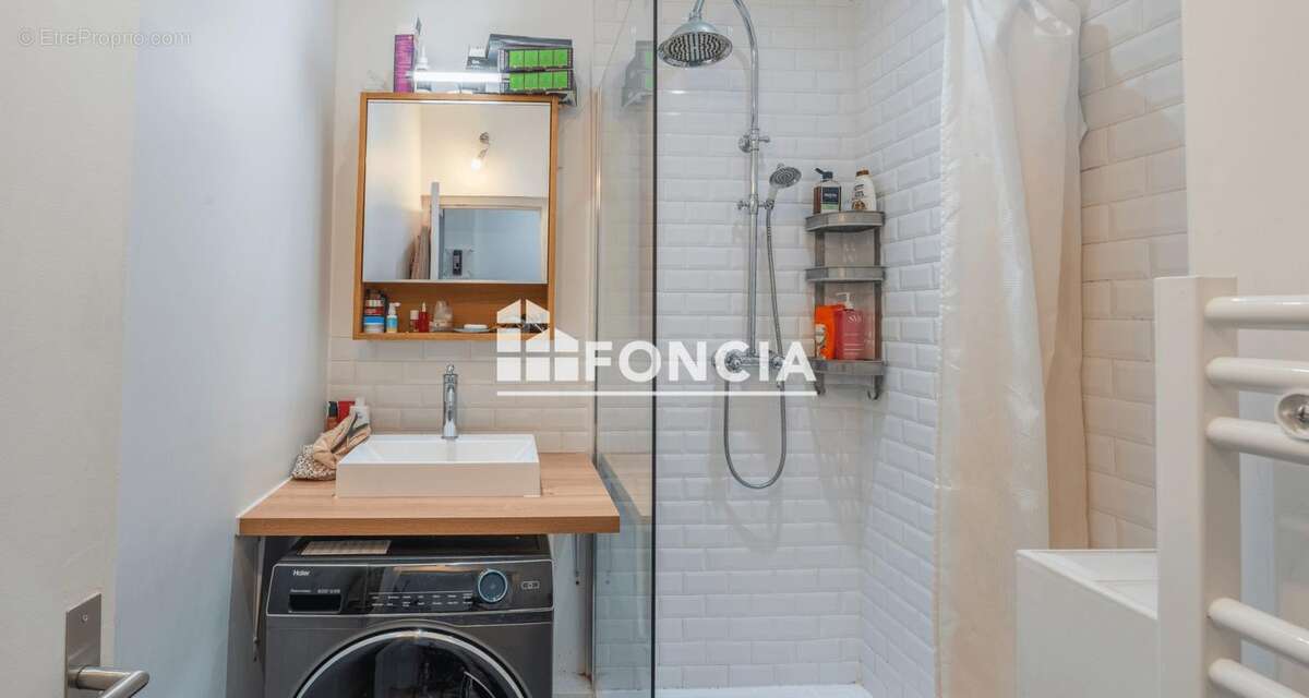 Appartement à PARIS-19E