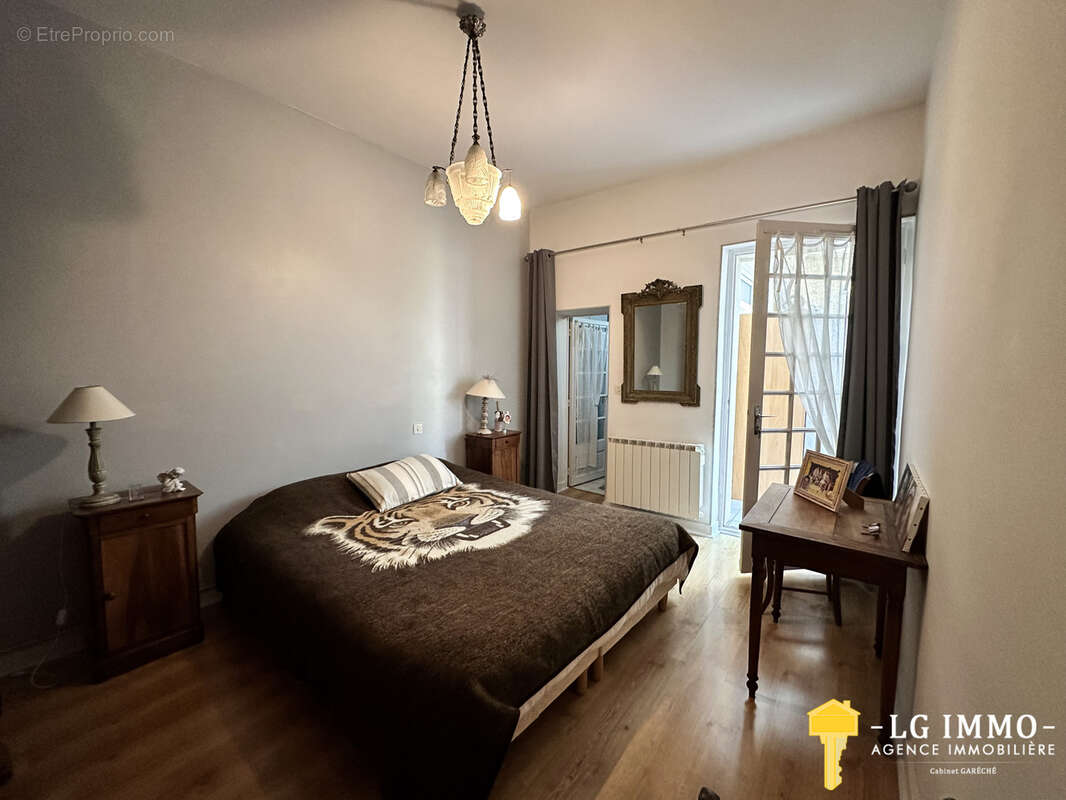 Maison à MESCHERS-SUR-GIRONDE