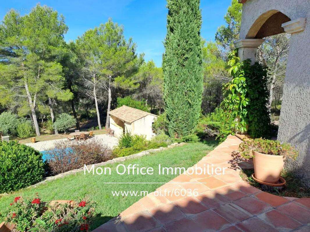Référence : 6754-VCL - Maison avec belle vue dominante - Piscine et pool-house - Proche Aix à ROGNES - photo 15