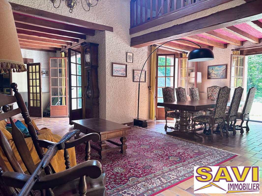 Maison à FERRIERES-EN-GATINAIS