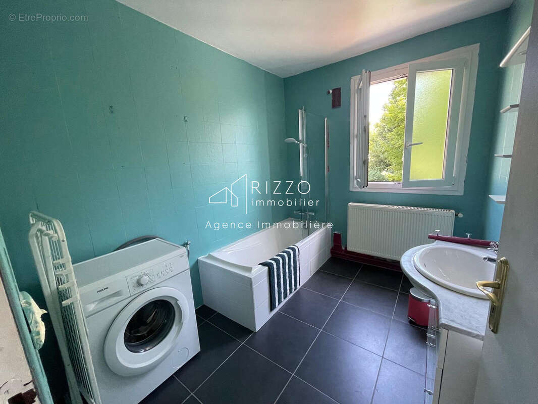 Appartement à SERGY