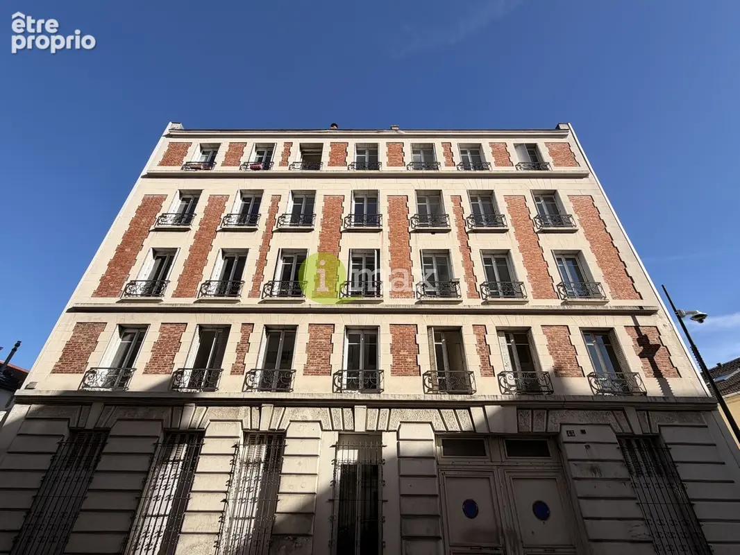 Local d'activité - mairie saint-ouen - 450 000 fai - photo 8