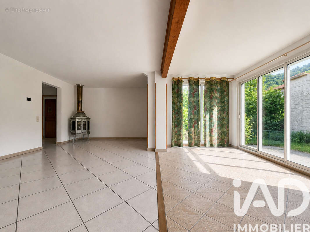 Maison 140 m² à Fuilla  - photo 3