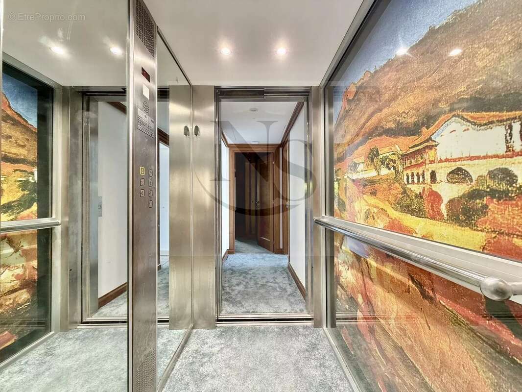 Maison à THEOULE-SUR-MER